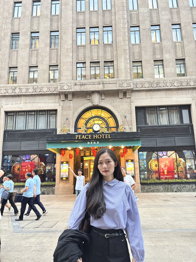ชิลริมน้ำที่ The Bund ชมหอไข่มุกและแสงไฟตึกระฟ้า