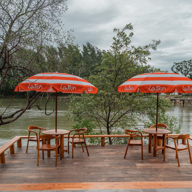 Lawon Canal Café Lawon Canal Café