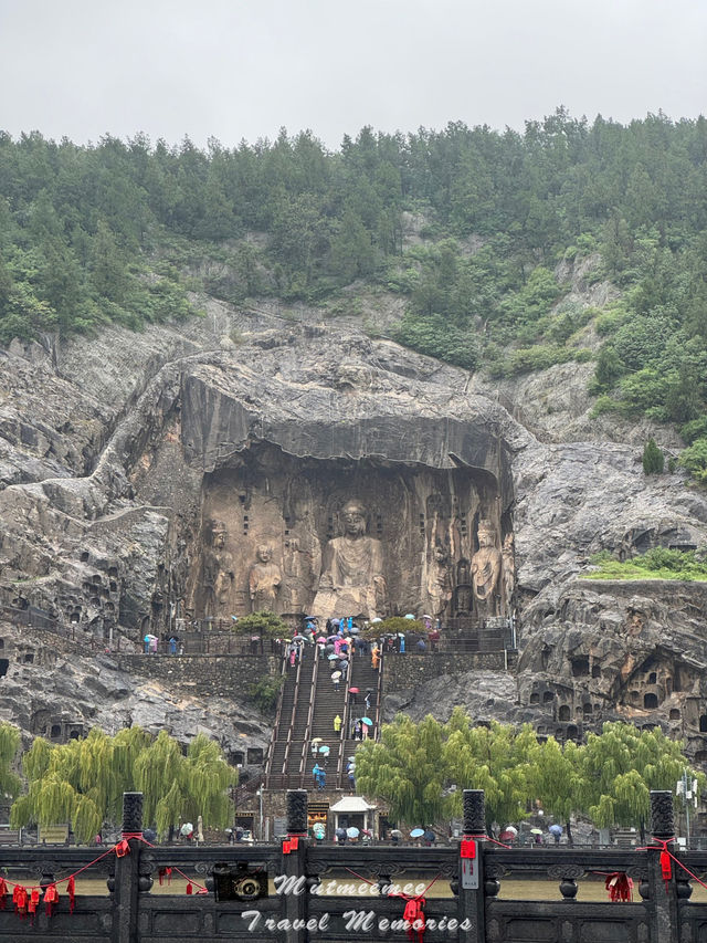 🗿 Longmen Grottoes 
