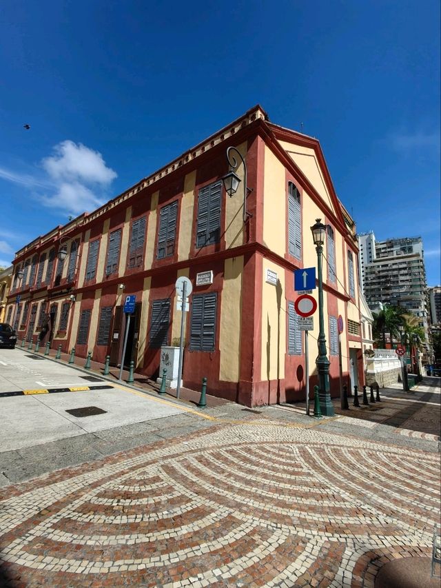 藍天下最靚葡式建築