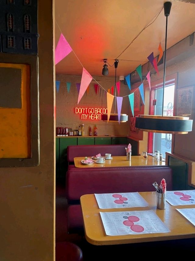 A GOOD LITTLE CAFÉ FOR GOOD AMERICAN BREAKFAST IN ICELAND. A GOOD LITTLE CAFÉ FOR GOOD AMERICAN BREAKFAST IN ICELAND.