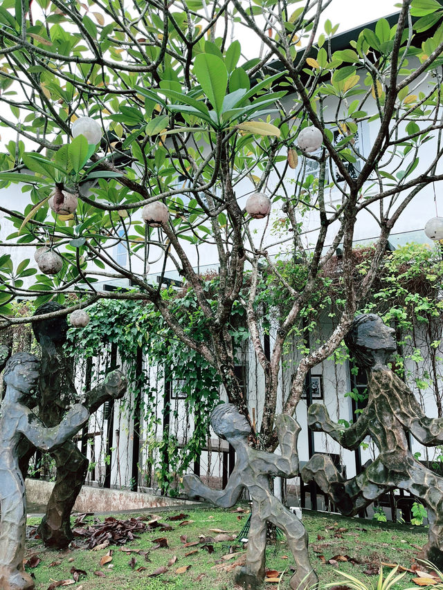 Step Back in Time at Kuching’s Old Courthouse – A Historical Gem Step Back in Time at Kuching’s Old Courthouse – A Historical Gem