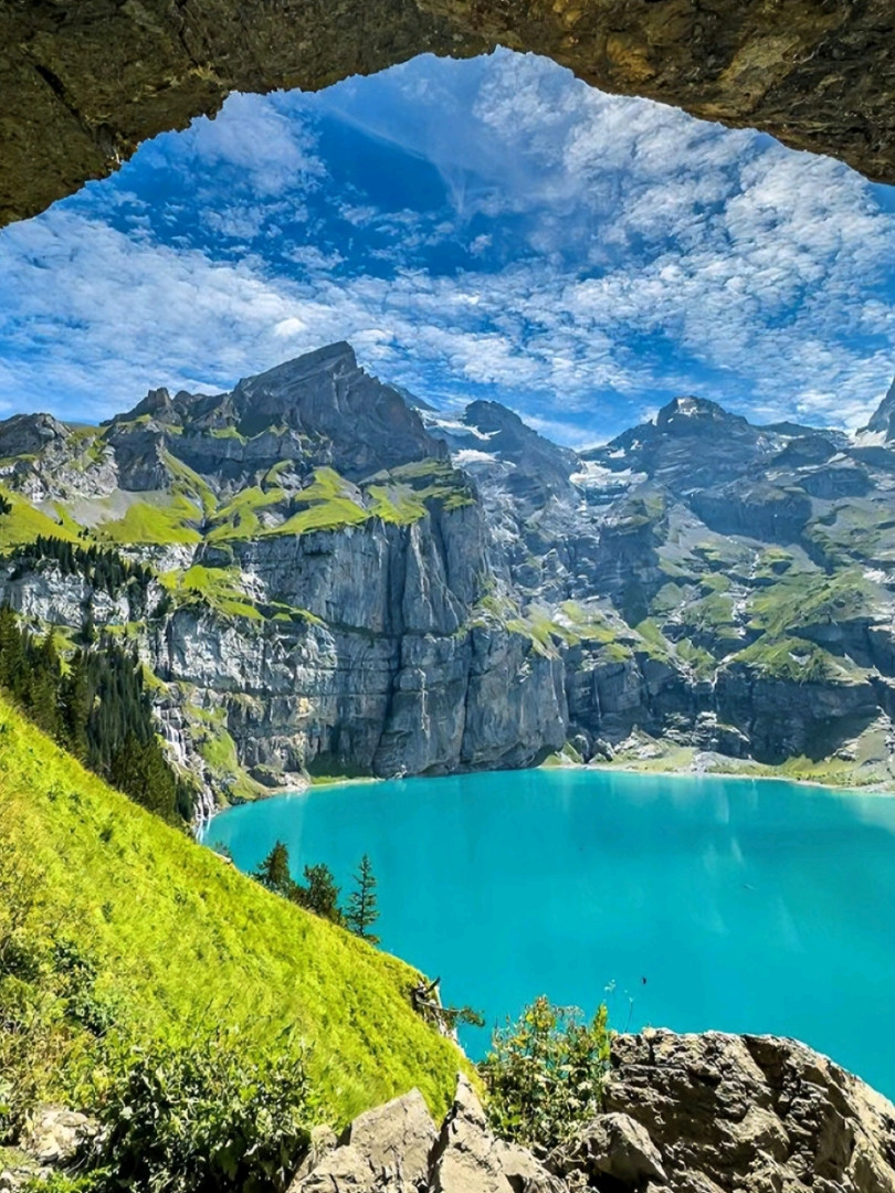 💎 スイス – 非現実的なほどの「青」に出会う場所 🇨🇭✨ | Trip.com