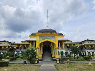 The Royal Yellow Jewel: Stepping into Maimun Palace 👑💛