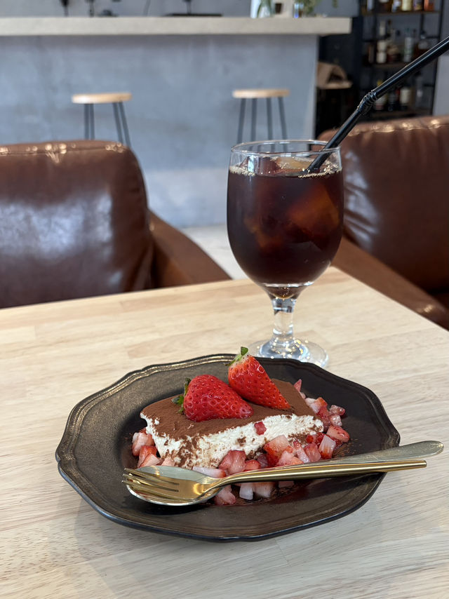 【福岡カフェ】深夜までおいしいコーヒーが楽しめる 【福岡カフェ】深夜までおいしいコーヒーが楽しめる