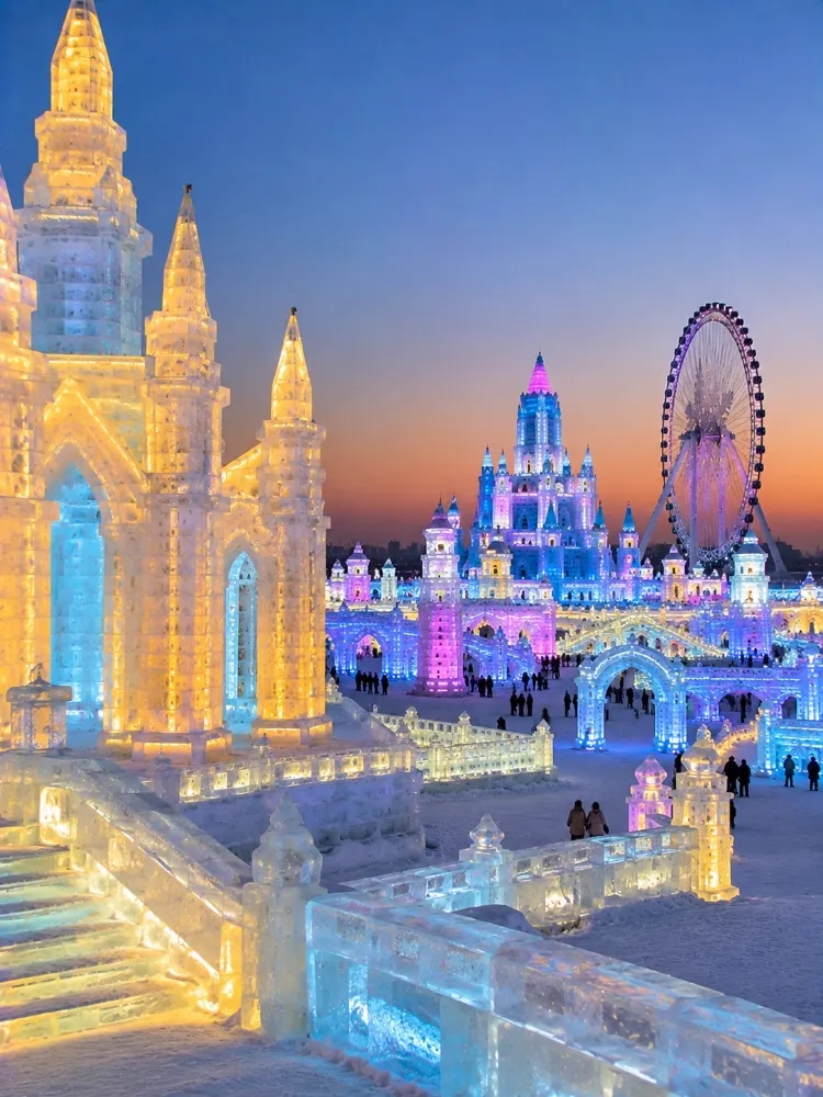 ハルビン国際氷雪祭り (Harbin International Ice and Snow Festival) — まるで童話の世界のよう。