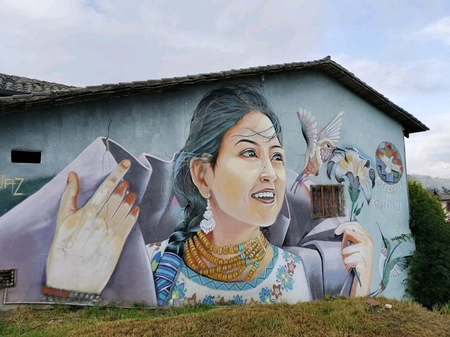 Walking around Otavalo town 