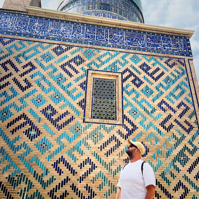 Blue wonders in Samarkand - the doors of the Silk Road 