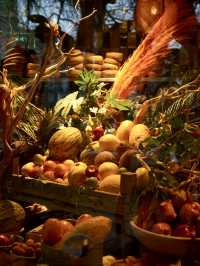 London | The attractive restaurant with green plants in Mayfair