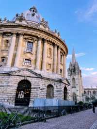 Exploring Oxford: The City of Dreaming Spires