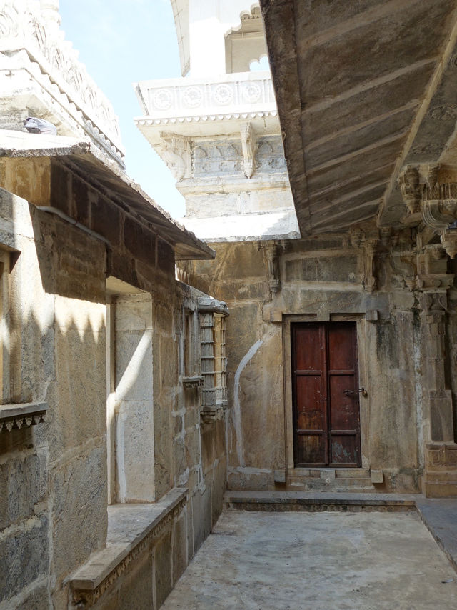 Udaipur’s Regal Charm: City Palace, Jagmandir, and More