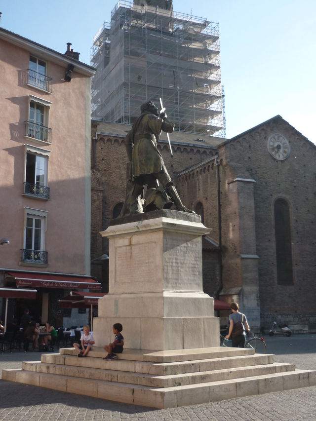 Exploring the Heart of Grenoble