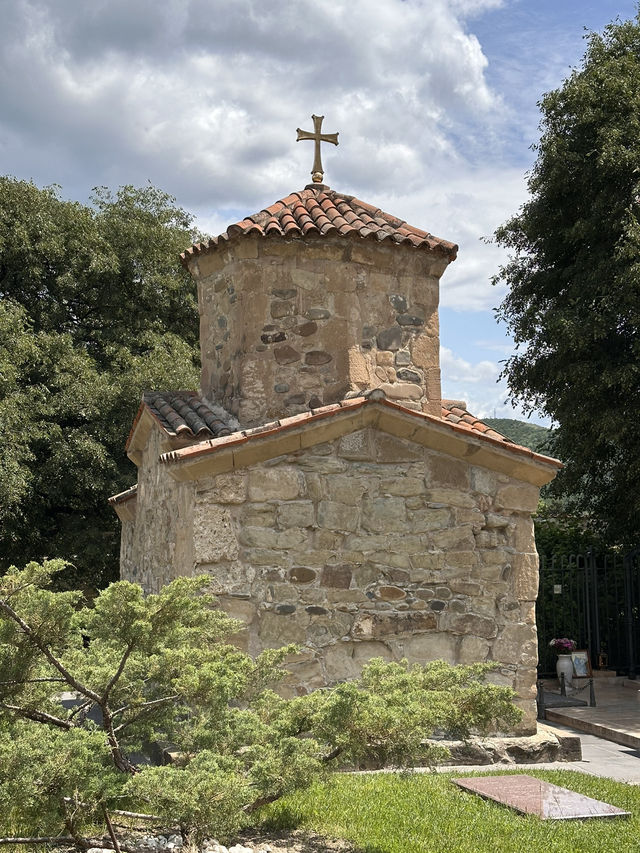 Low-key lovely temple in Mtskheta without tourist crowds 