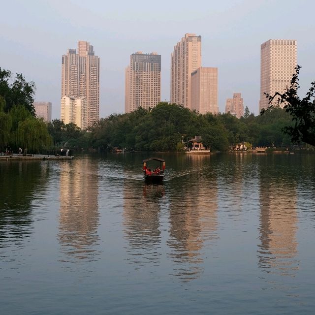 🌇 Baohe Park Sunset: Tranquil Beauty in the Heart of Hefei
