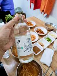 Seoul Vibes: Where Tradition Meets Trend 🇰🇷 