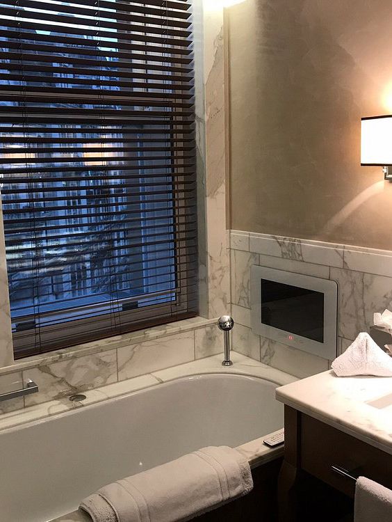 🏛️ Corinthia Elegance: Timeless Luxury by the Thames