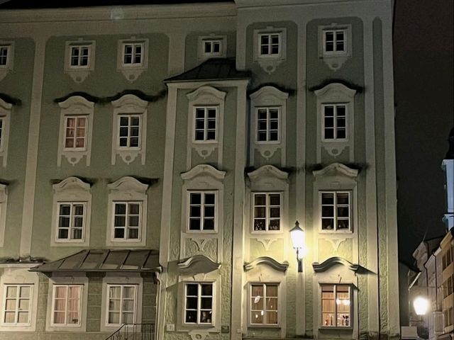 Chic Linz Escape✨ Chic Linz Escape✨