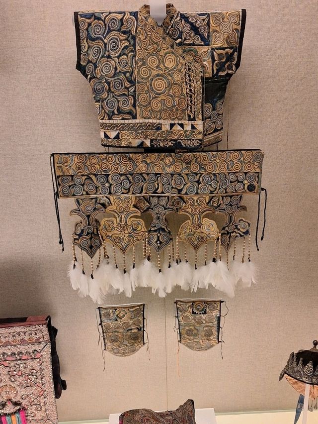 Шанхайский музей на Народной площади Шанхайский музей на Народной площади