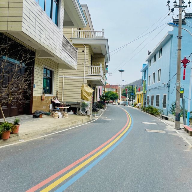 A Colorful Community in Yiwu 🪺