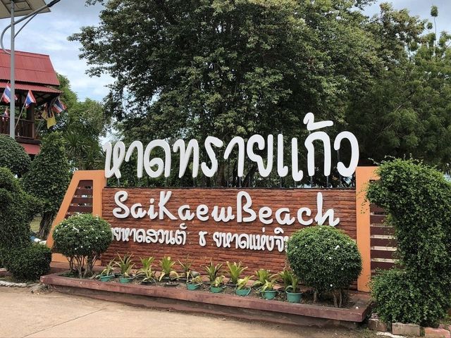 Bangkok's Nearest Beach!🇹🇭