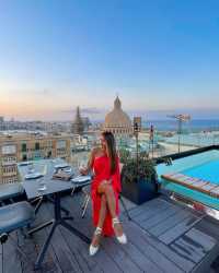 Malta: 5 Irresistible Reasons to Experience this Mediterranean Paradise! 🇲🇹