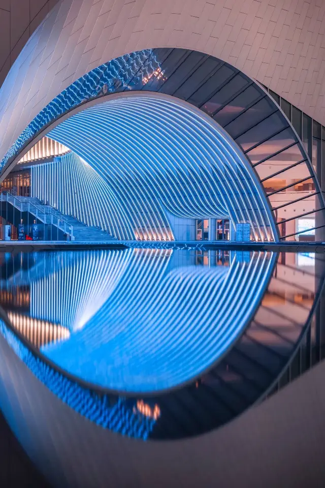 Shenzhen citywalk| The language of architecture is profoundly represented by the buildings themselves