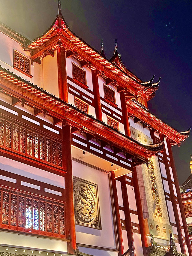 上海城隍廟彷彿千與千尋中的油屋
