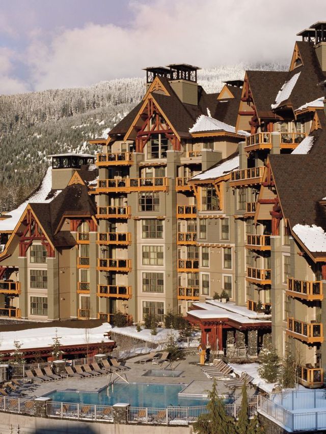 🌟 Whistler's Finest: Four Seasons Resort Review 🏔️