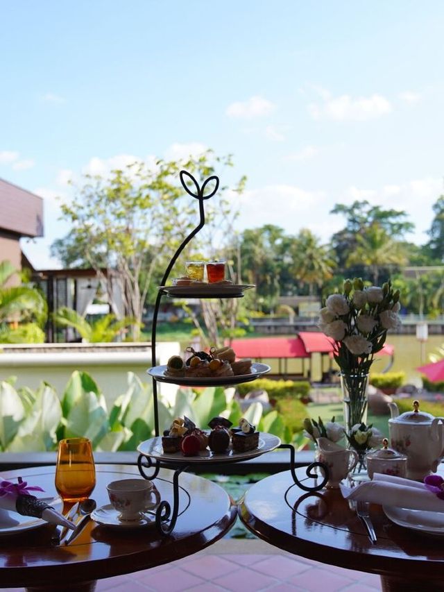 🌟 Chiang Mai's Riverside Luxury: RatiLanna Resort 🌟