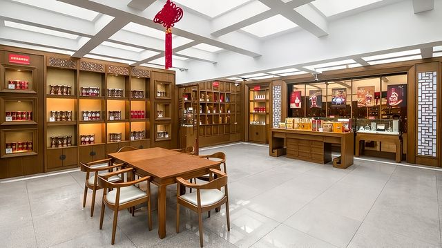 宜賓五糧液深度遊：品嚐美酒，領略文化魅力。