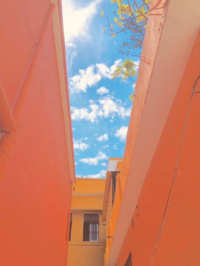 江門｜彩虹村。