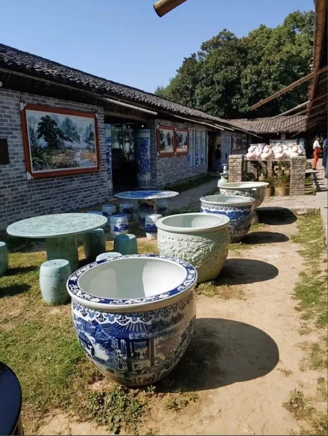 The Cultural Treasure of the Millennium Porcelain Capital - Jingdezhen Ancient Kiln Folk Expo Area. 