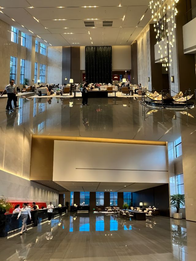韶關！我成為首個體驗新開業的五星級豪華酒店住客！