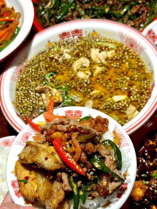 哇！蕪湖新開的江湖菜館。