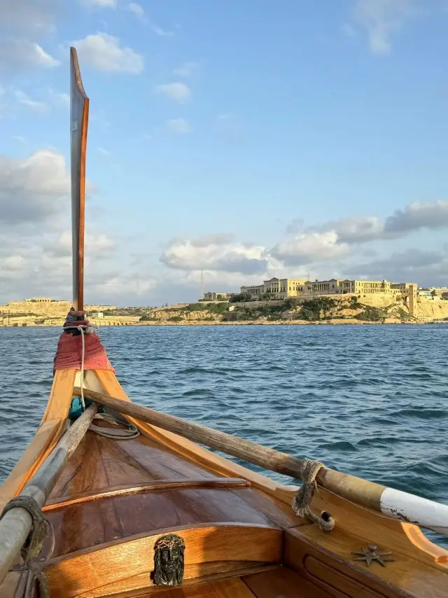 몰타: 역사와 문화의 지중해 보석