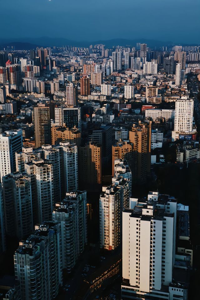《索菲特昆明商務旗艦：賞景拍照，奢享不停》