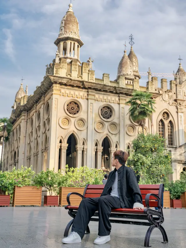 As expected, I was bombarded with questions. I suggest you take these photos before leaving Wuhan. 