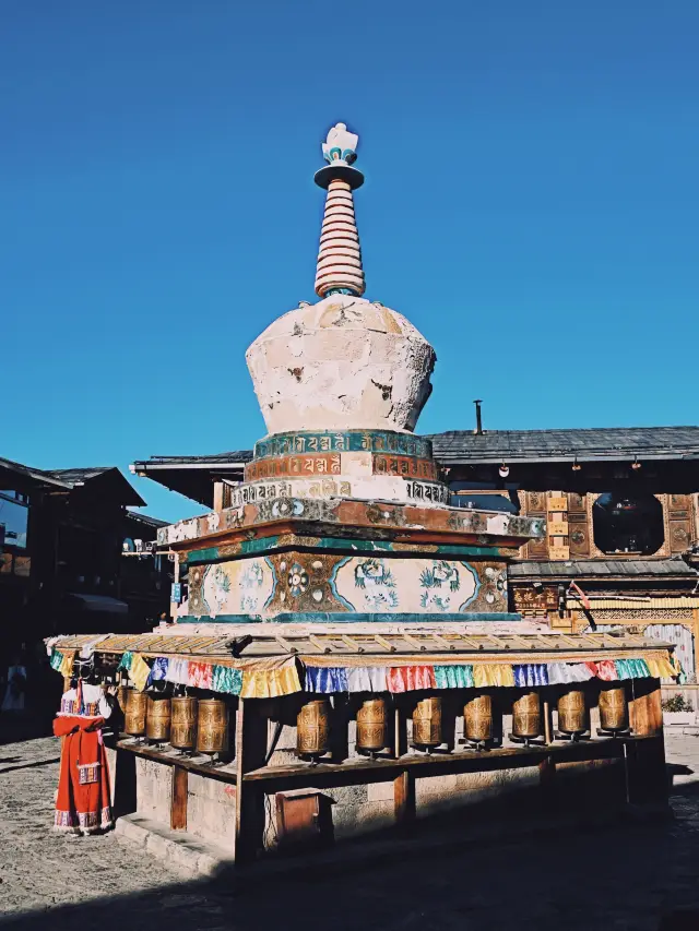 Tibetan Costume Experience in Shangri-La | Dukezong Ancient Town Guide