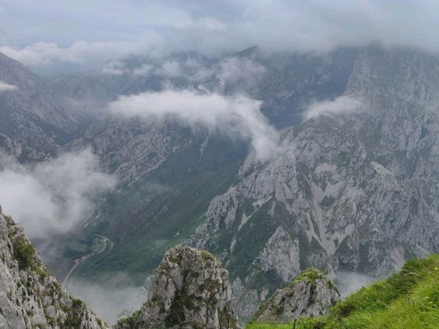 A Challenging But Rewarding Adventure in the Picos de Europa 🏞️💪