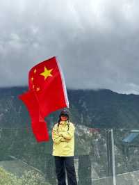 虎跳峽徒步精華攻略｜在懸崖邊拍人生照片