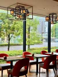 城市心臟上的流光夜色：大阪希爾頓酒店