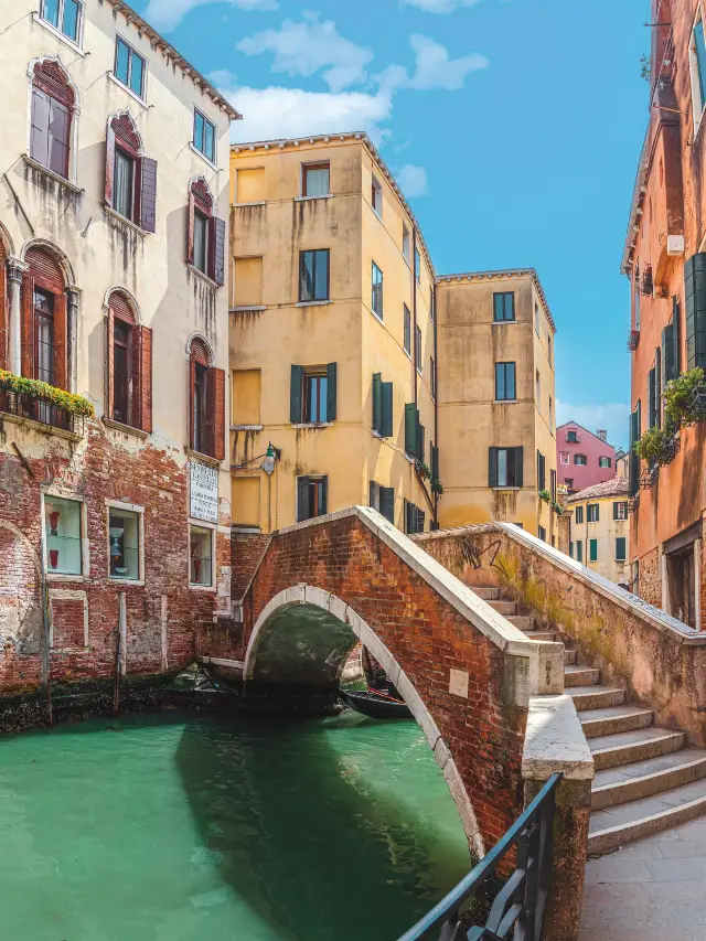 Venice Transportation Guide: Easy and Budget-Friendly Travel Tips