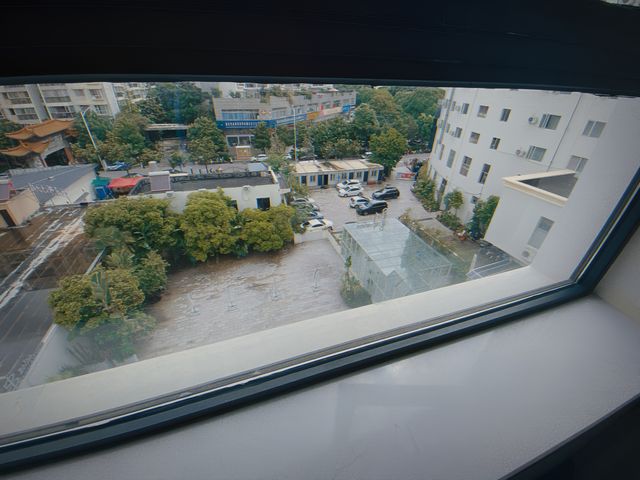 鬆弛感爆棚 打工仔快閃！隱藏喺鬧市嘅治癒系酒店，連呼吸都慢落嚟