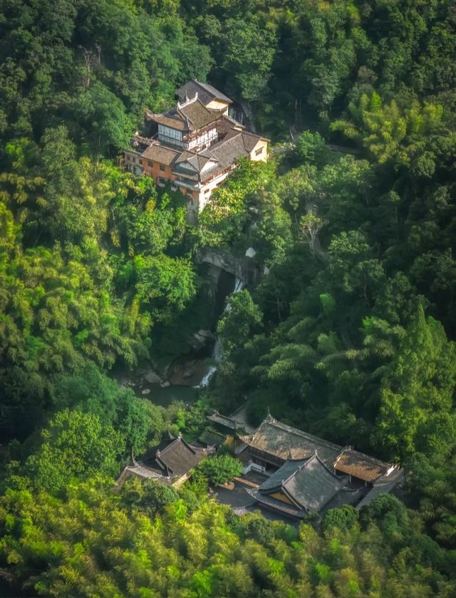 【天台山秋意濃度攀升｜在佛宗道源邂逅江南最詩意的秋天】