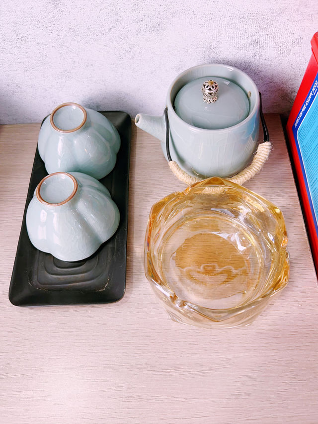 【加油站旁寶藏店！免費停車+人均60爽住】