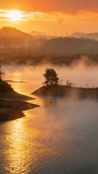 I witnessed the picturesque landscapes described by ancient poets at Qiandao Lake. 🫧