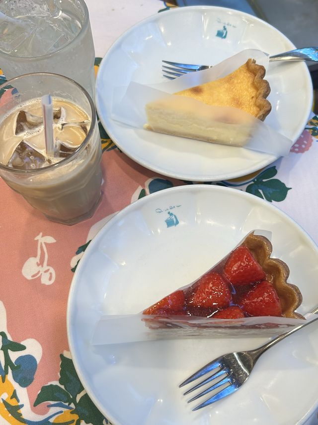 도쿄 오모테산도 분위기 예쁜 카페ㅡ키르훼봉🍰🧁