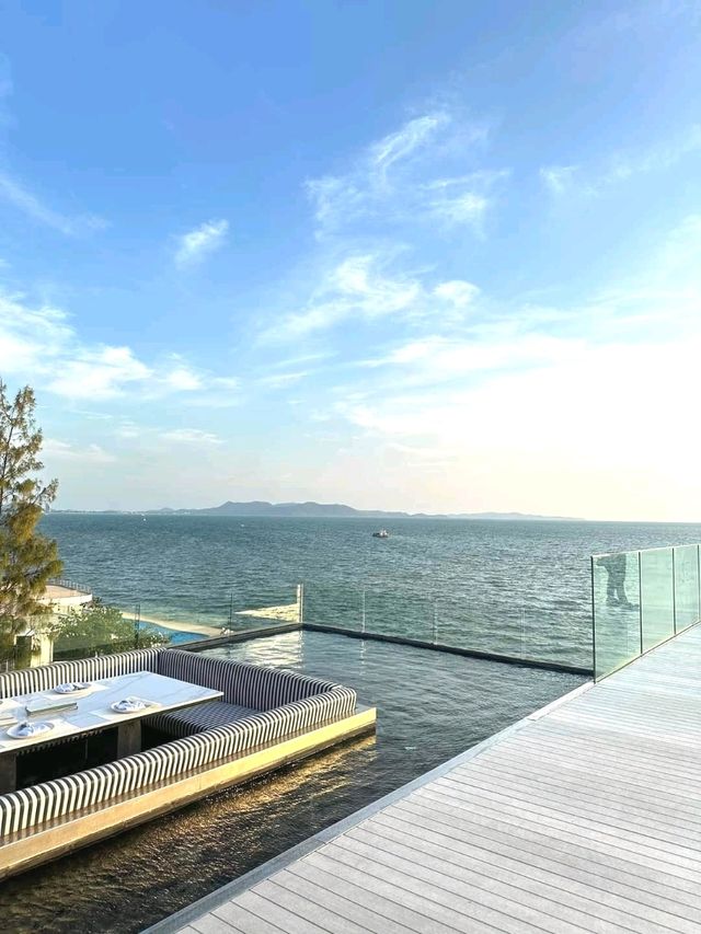 ที่พักสุดหรู Veranda Resort Pattaya - M Gallery 
