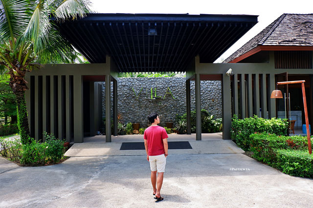 Apsara Beachfront Resort & Villa