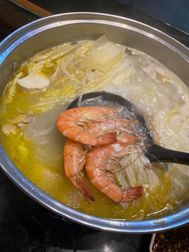 🐥雲吞雞煲放題🐚